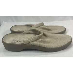 Arcopedico Women’s Shoes Size 8 Gold Knit Slip On Flats